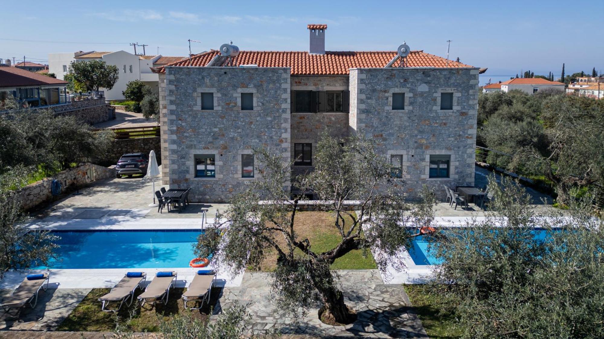 Torri Di Pietra Villa Stoupa Ngoại thất bức ảnh
