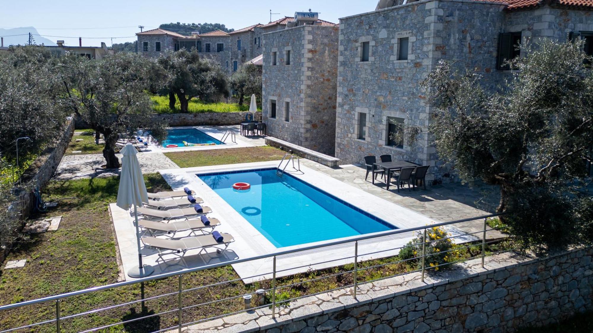 Torri Di Pietra Villa Stoupa Ngoại thất bức ảnh