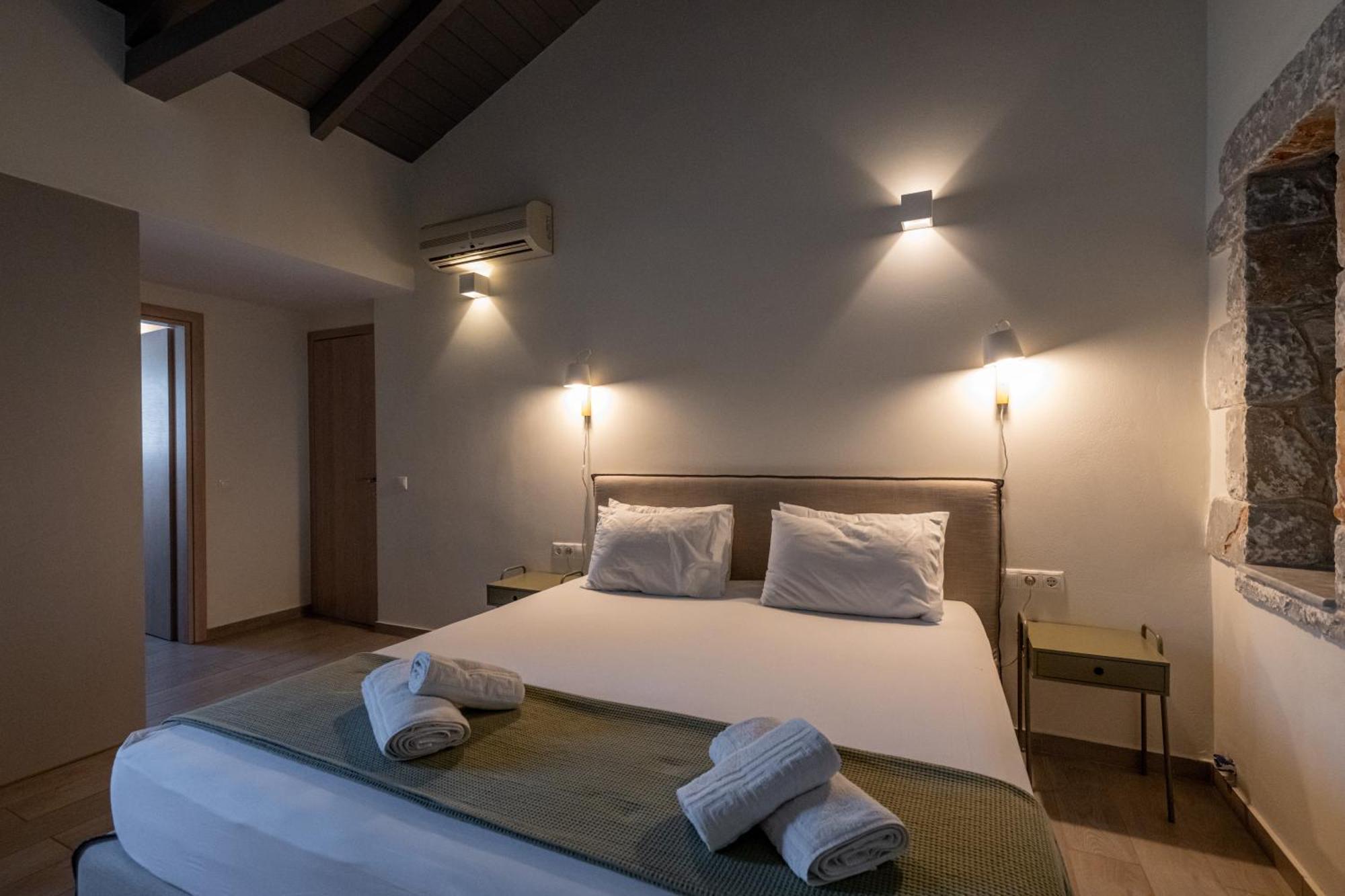 Torri Di Pietra Villa Stoupa Phòng bức ảnh