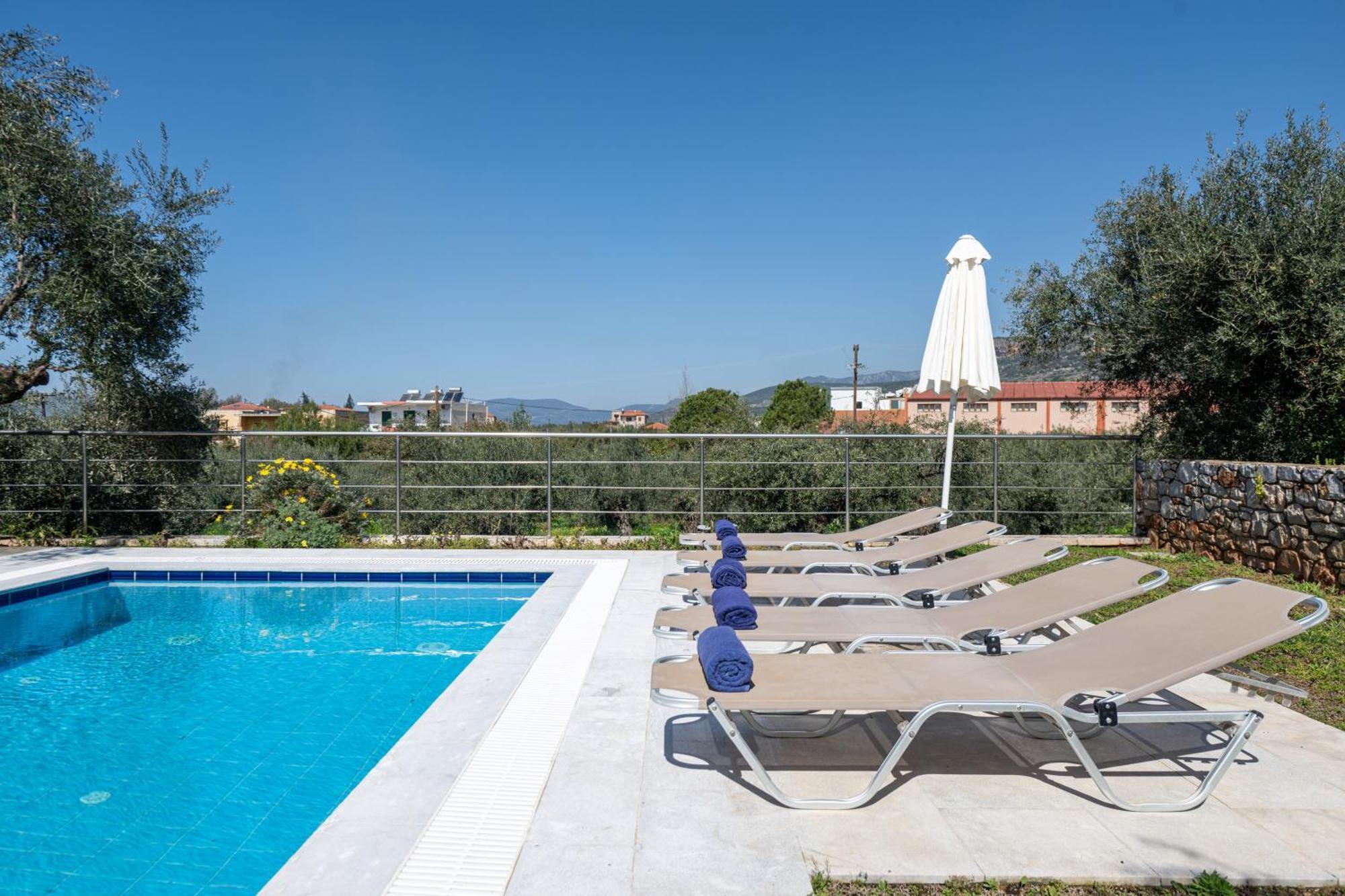 Torri Di Pietra Villa Stoupa Phòng bức ảnh