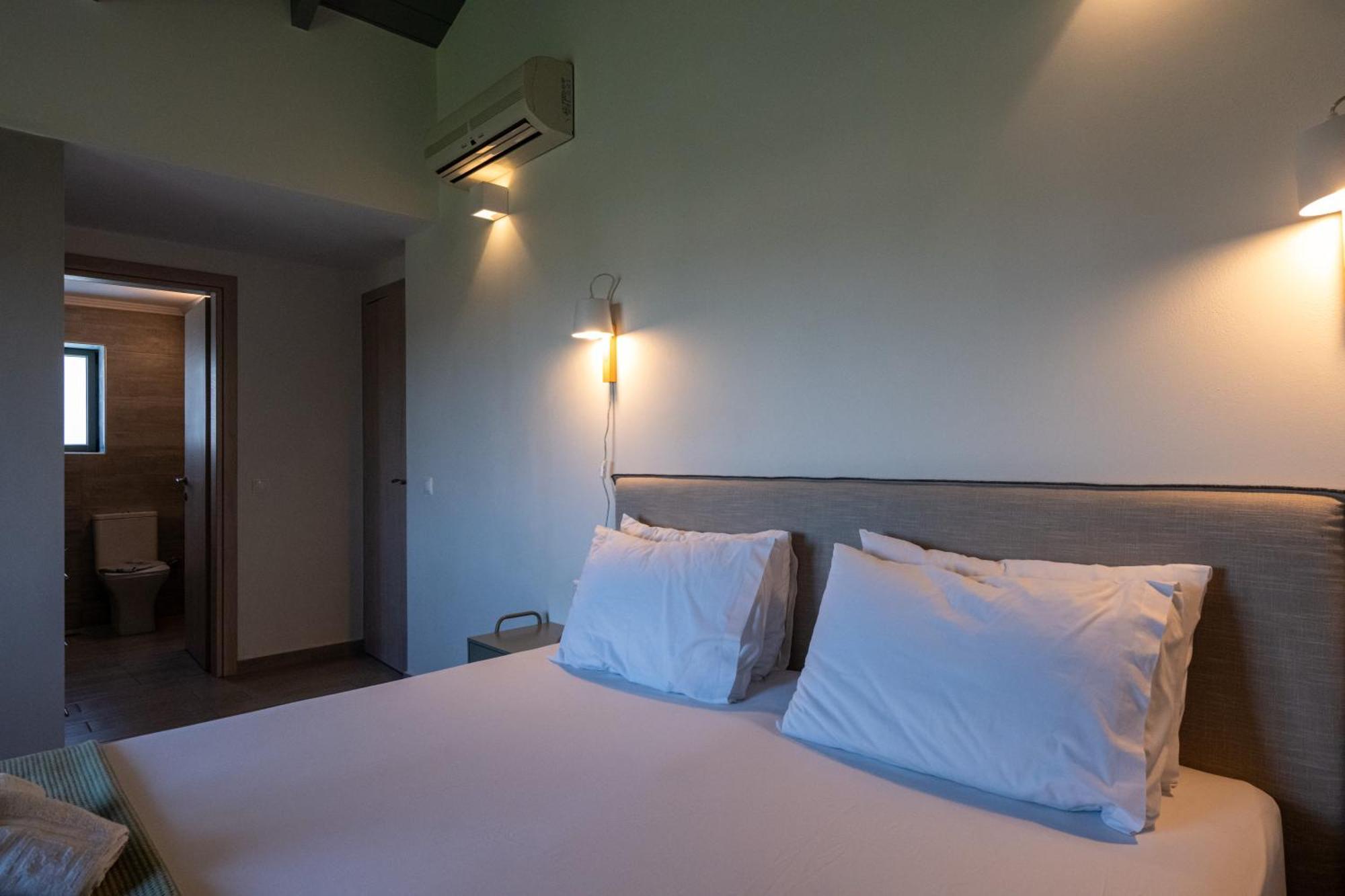 Torri Di Pietra Villa Stoupa Phòng bức ảnh