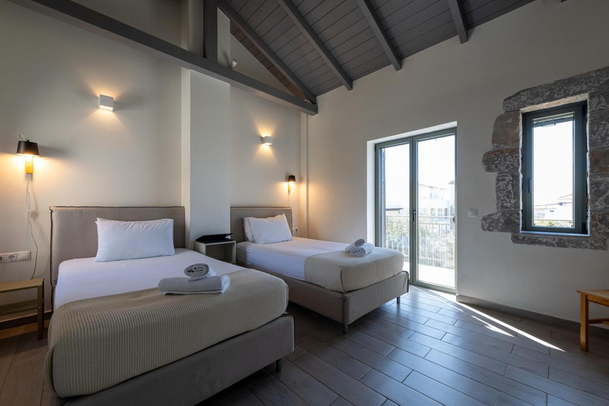 Torri Di Pietra Villa Stoupa Ngoại thất bức ảnh