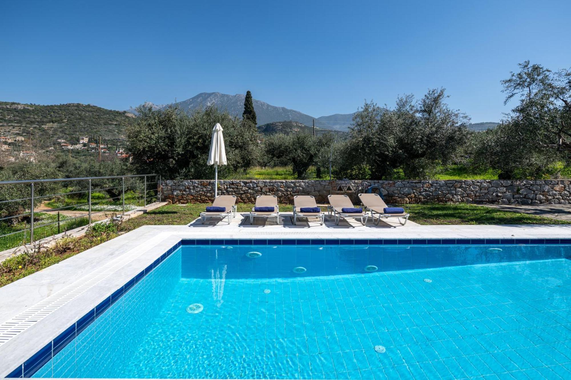 Torri Di Pietra Villa Stoupa Phòng bức ảnh