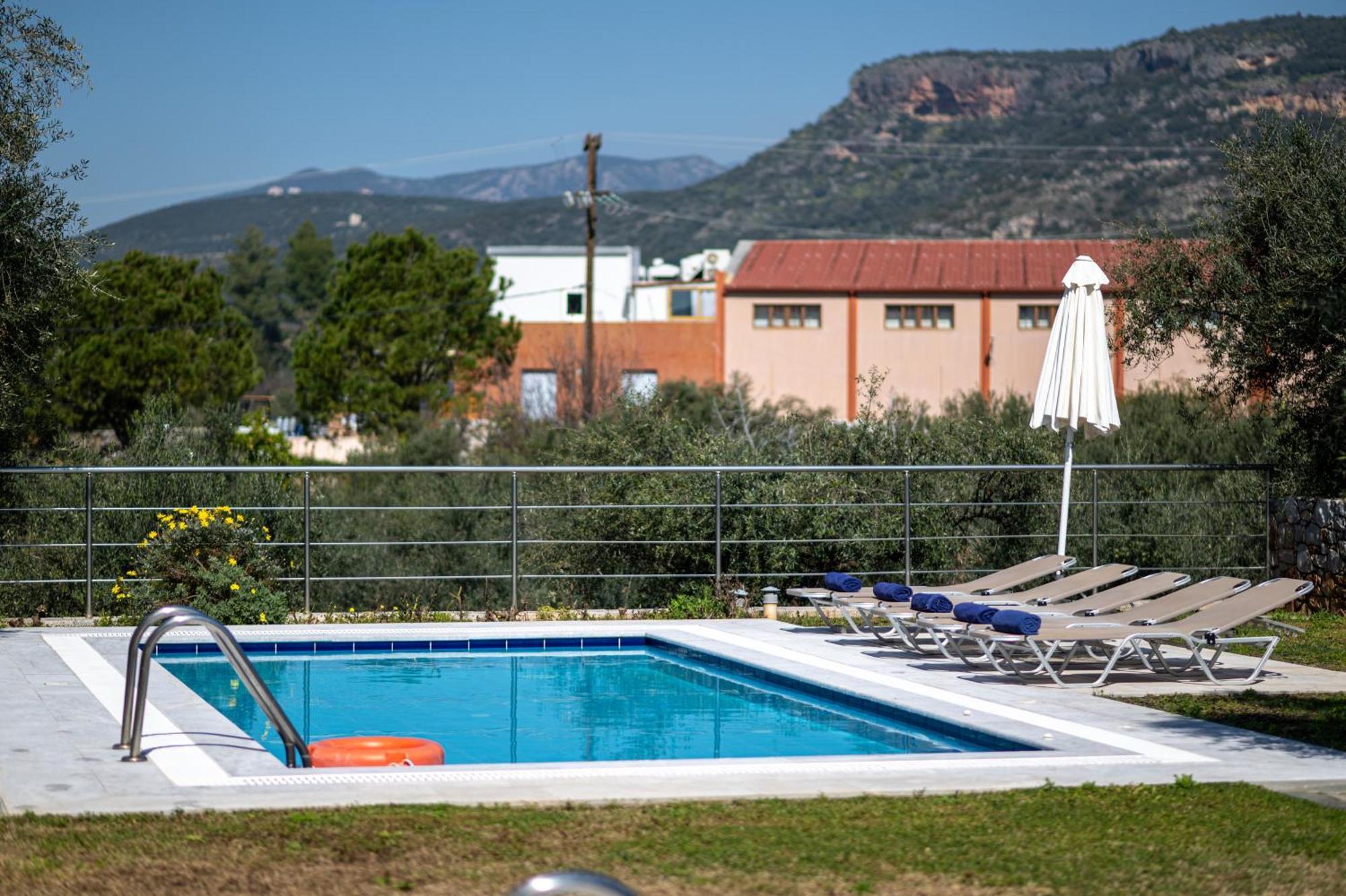Torri Di Pietra Villa Stoupa Phòng bức ảnh