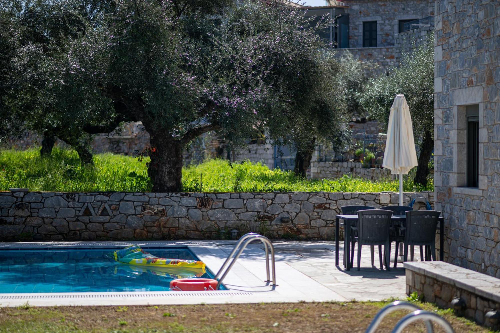Torri Di Pietra Villa Stoupa Phòng bức ảnh