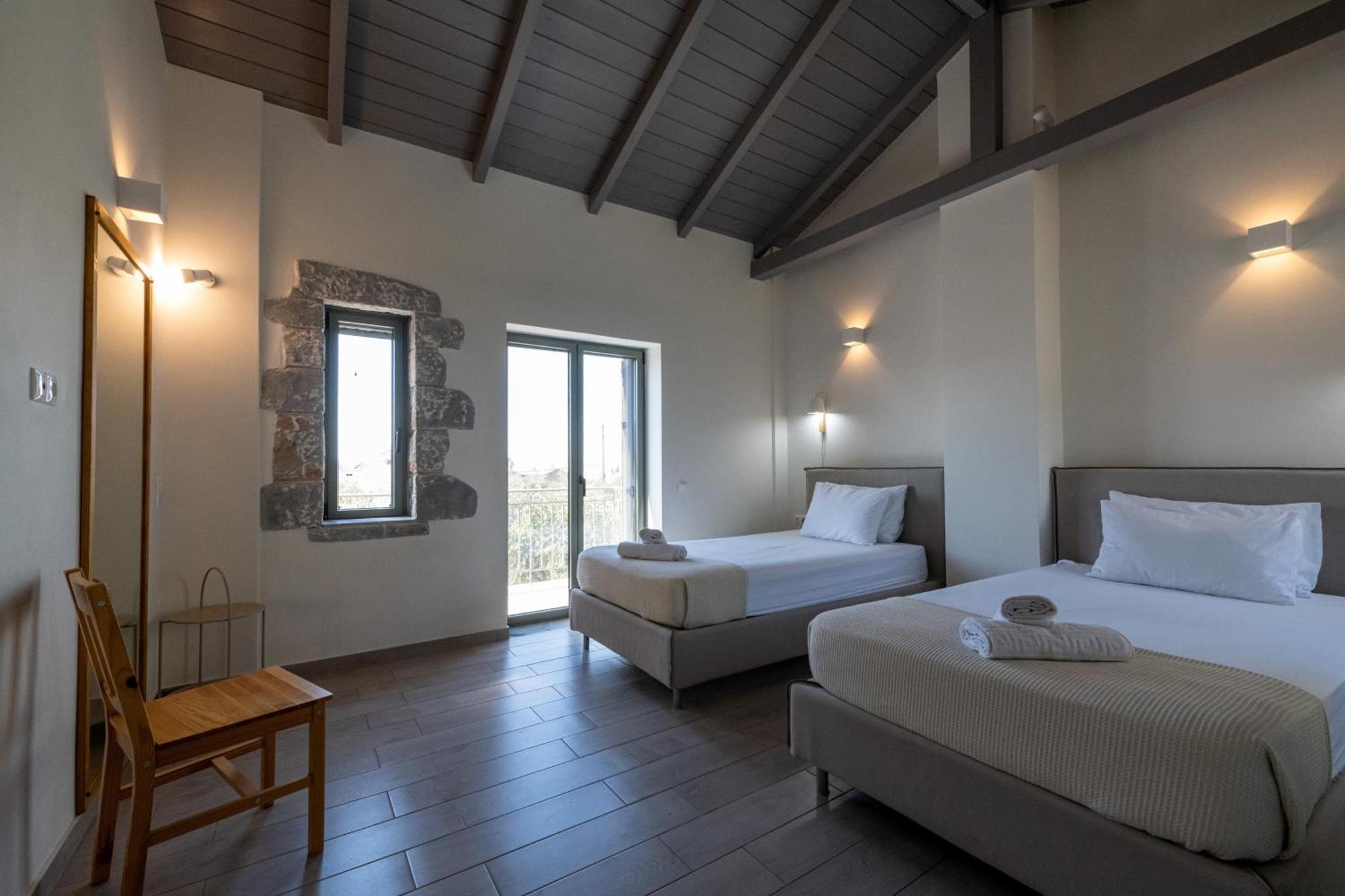 Torri Di Pietra Villa Stoupa Ngoại thất bức ảnh