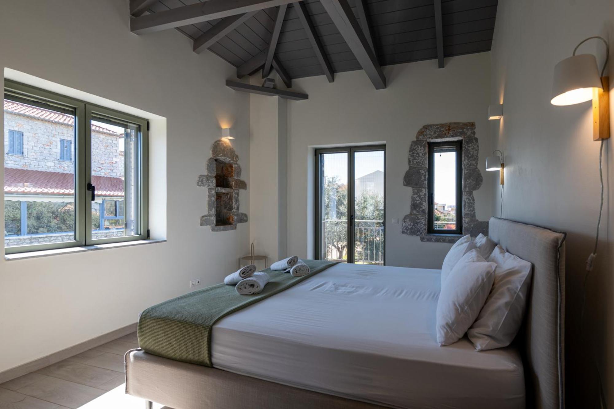 Torri Di Pietra Villa Stoupa Ngoại thất bức ảnh