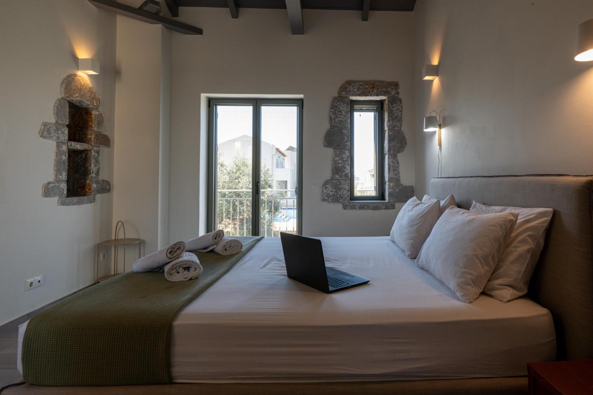 Torri Di Pietra Villa Stoupa Ngoại thất bức ảnh