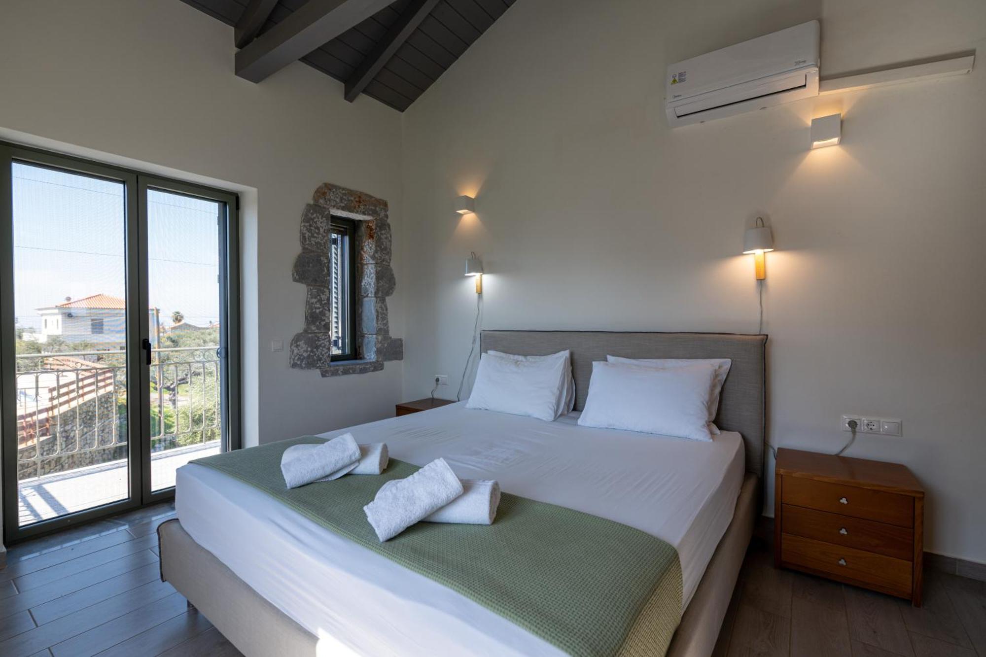 Torri Di Pietra Villa Stoupa Ngoại thất bức ảnh